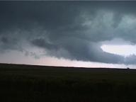 9May2003vidcap4tailcloudLakeValleyTHUMB.jpg (2751 bytes)