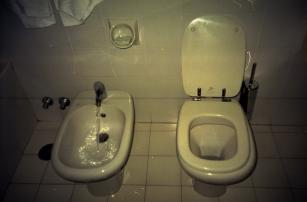 019_19thumb.jpg (6725 bytes)