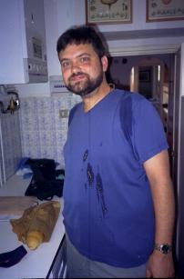 9121thumb.jpg (10456 bytes)