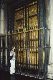 099439-R3-14Athumb.jpg (12323 bytes)