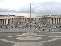 BASILLICA-COURTYARDthumb.jpg (9644 bytes)