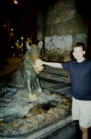 004_4thumb.jpg (10786 bytes)